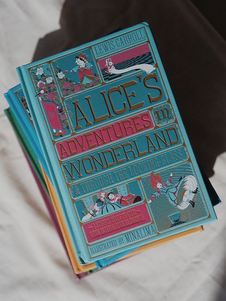 Alice's Adventuers In Wonderland (MinaLima)
