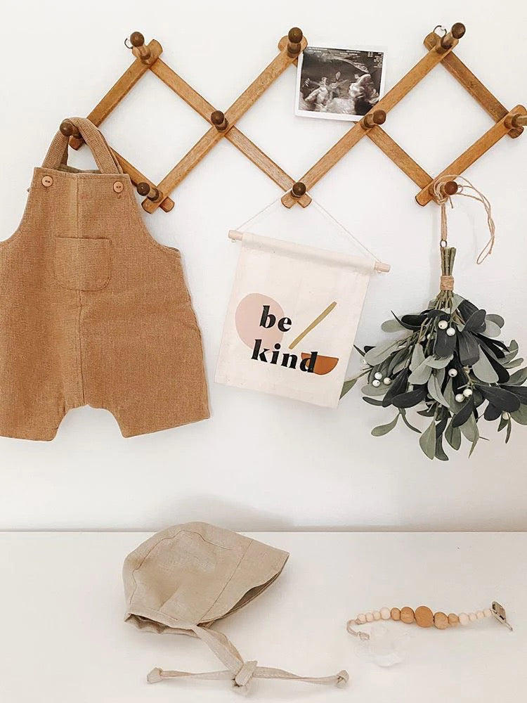 Be Kind Hang Sign *LAST PIECE*
