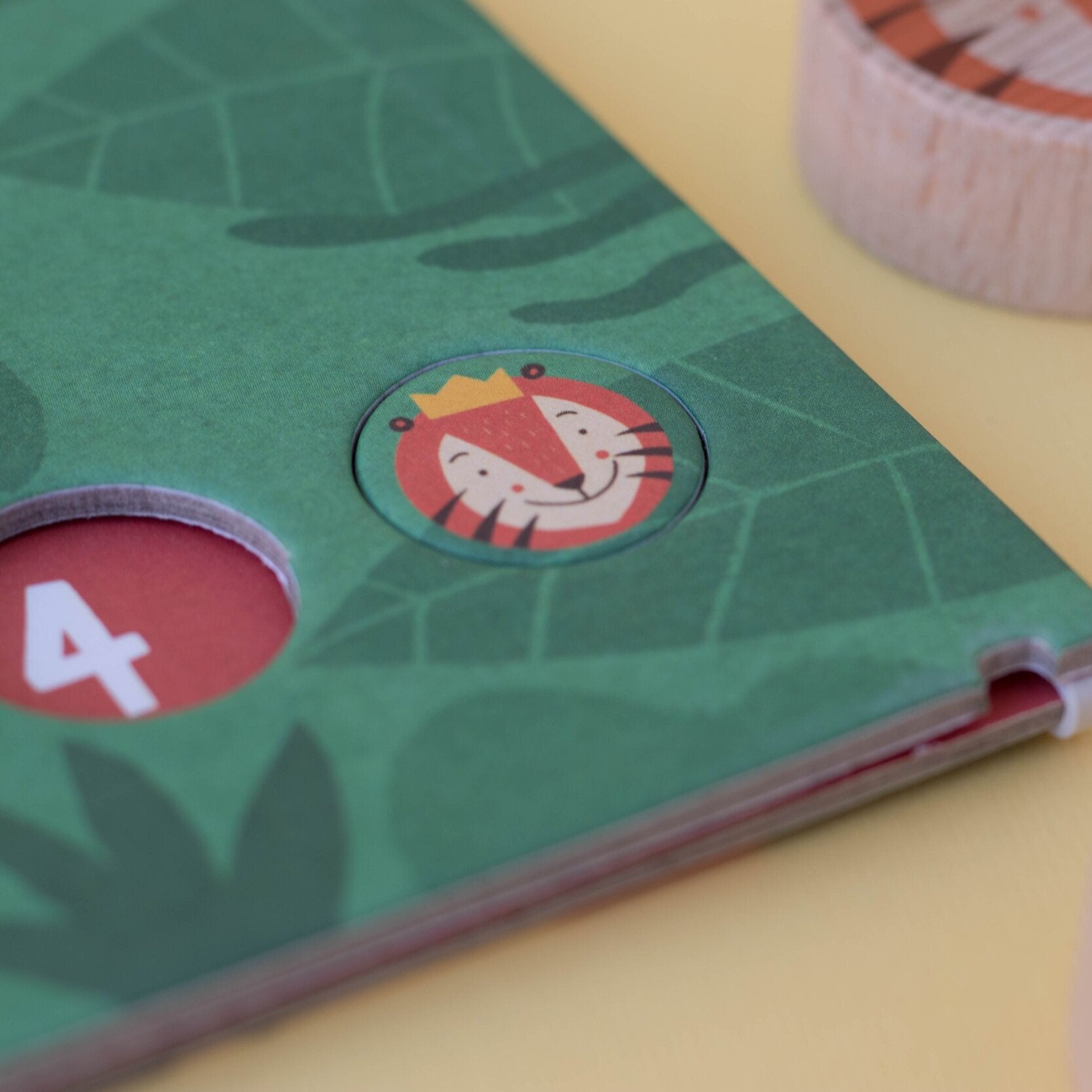 [PRE-ORDER] Londji Lion and Tiger Tic Tac Toe