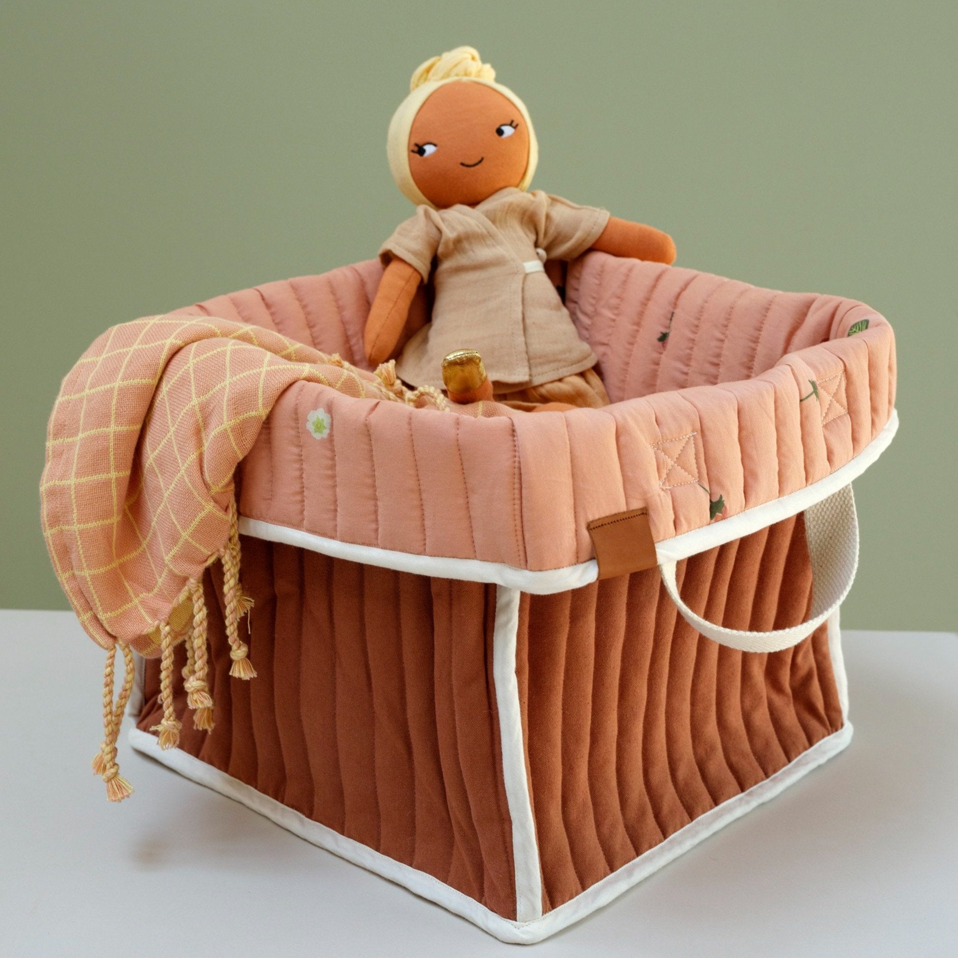 Fabelab Quilted Storage Basket (Chestnut/Strawberry)